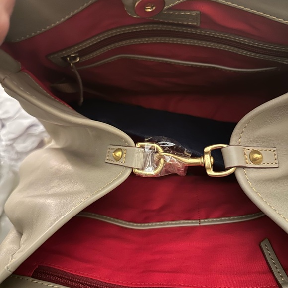 Dooney & Bourke Florentine Leather Tote With Utility Pockets NWT $498 MSRP - Picture 7 of 13